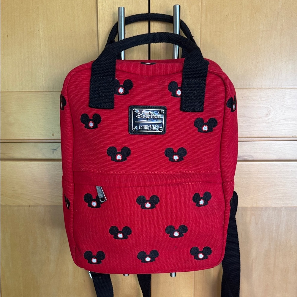 Pre-Owned Loungefly 2020 Red Canvas Backpack